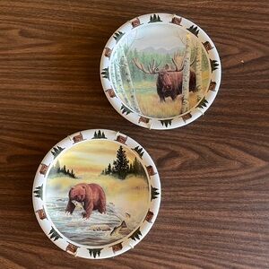 Decorative plates with hanging brackets